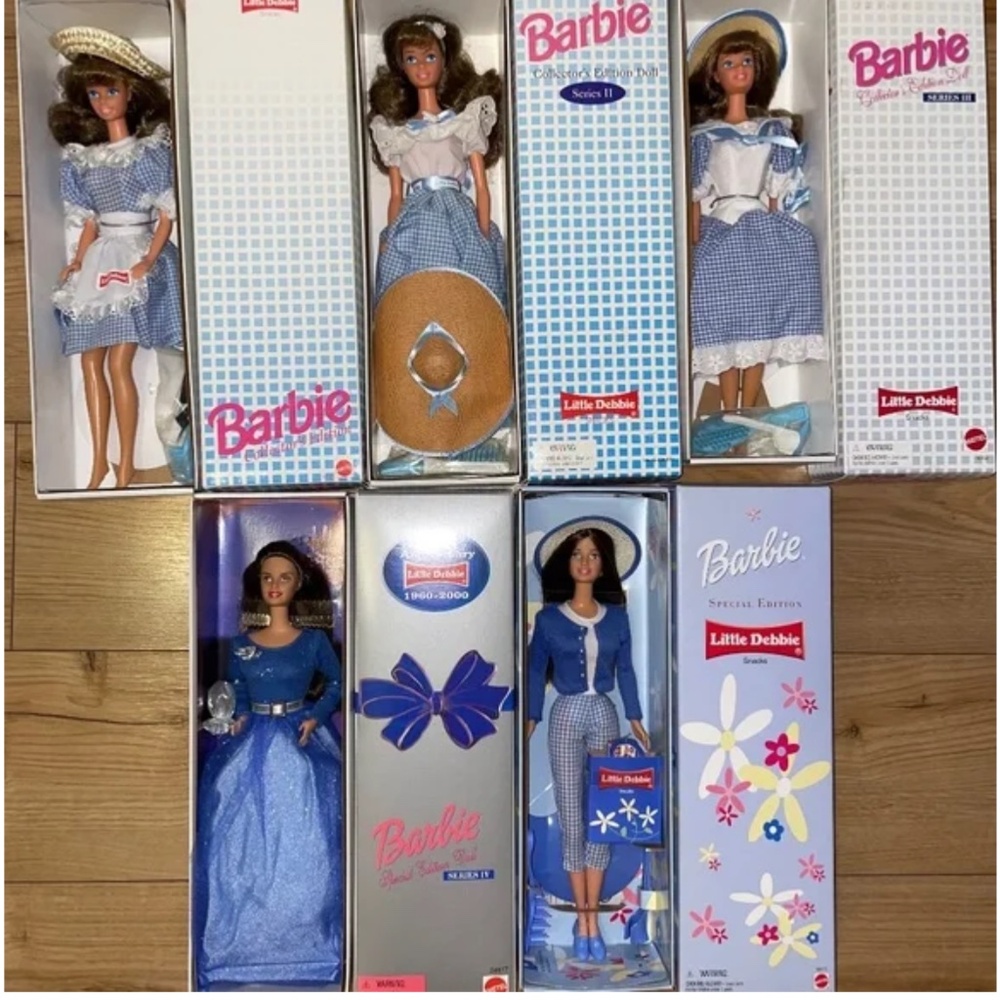 Barbie - LITTLE DEBBIE - Special Edition Collector's Full set of 5 Dolls
